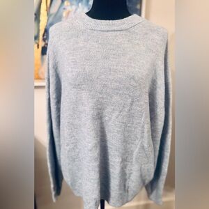 H&M Cozy Light Blue Crew Neck Sweater Women’s Large